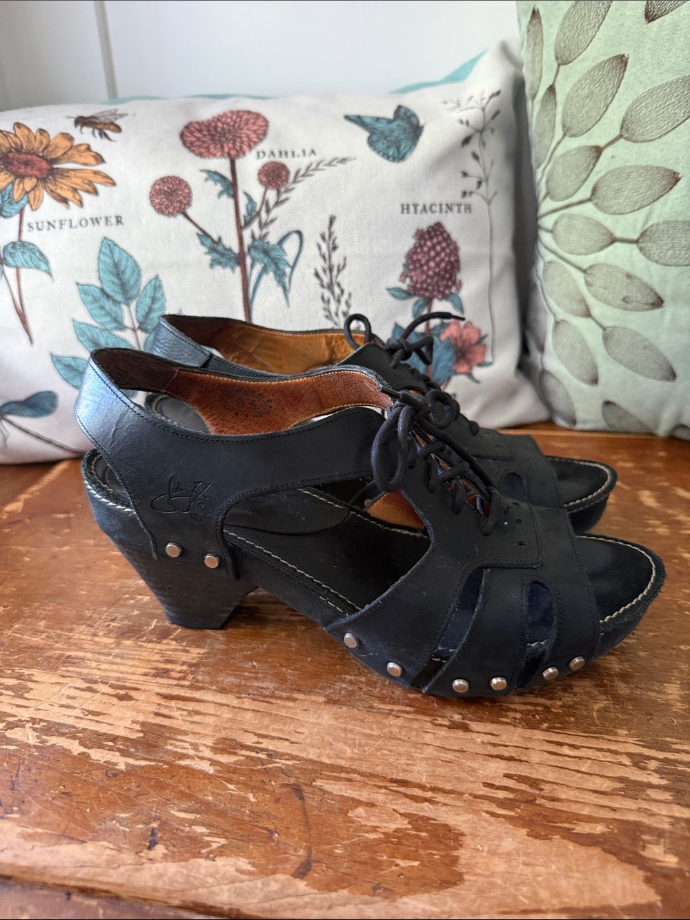 John Fluevog Rules Low Joni Black Leather Heel Sandal Sz 8.5